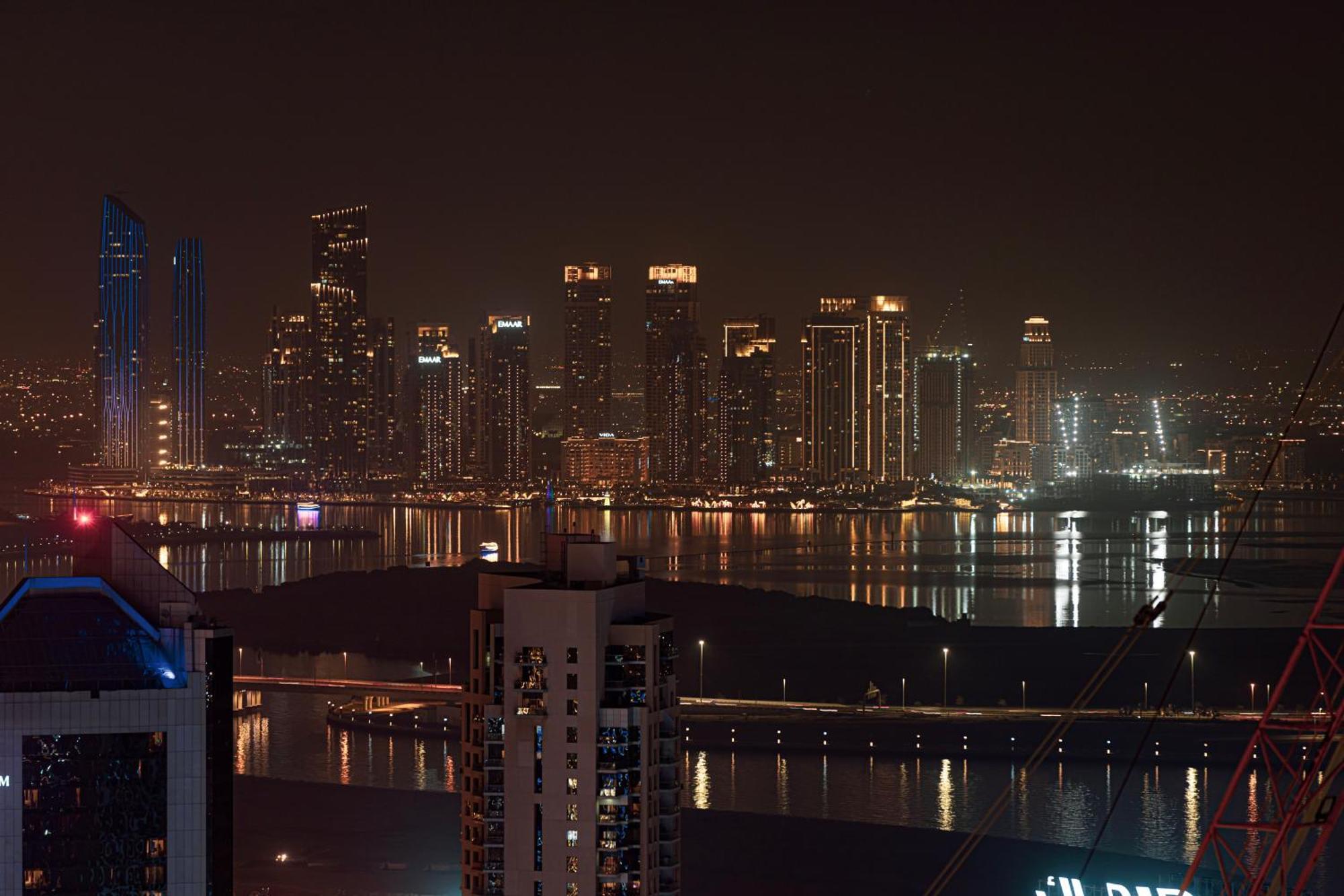 Smartstay At Burj Royale - Full Burj Khalifa View - Brand New Luxury Apartments Dubai Buitenkant foto