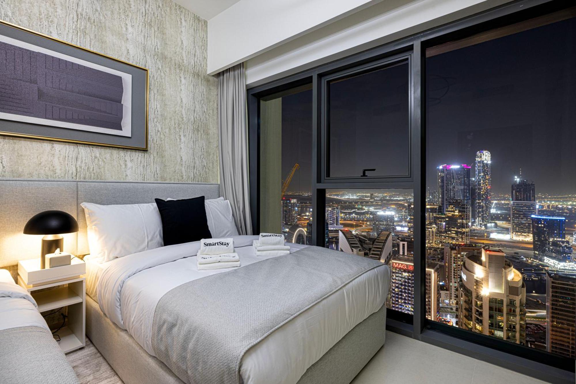 Smartstay At Burj Royale - Full Burj Khalifa View - Brand New Luxury Apartments Dubai Buitenkant foto