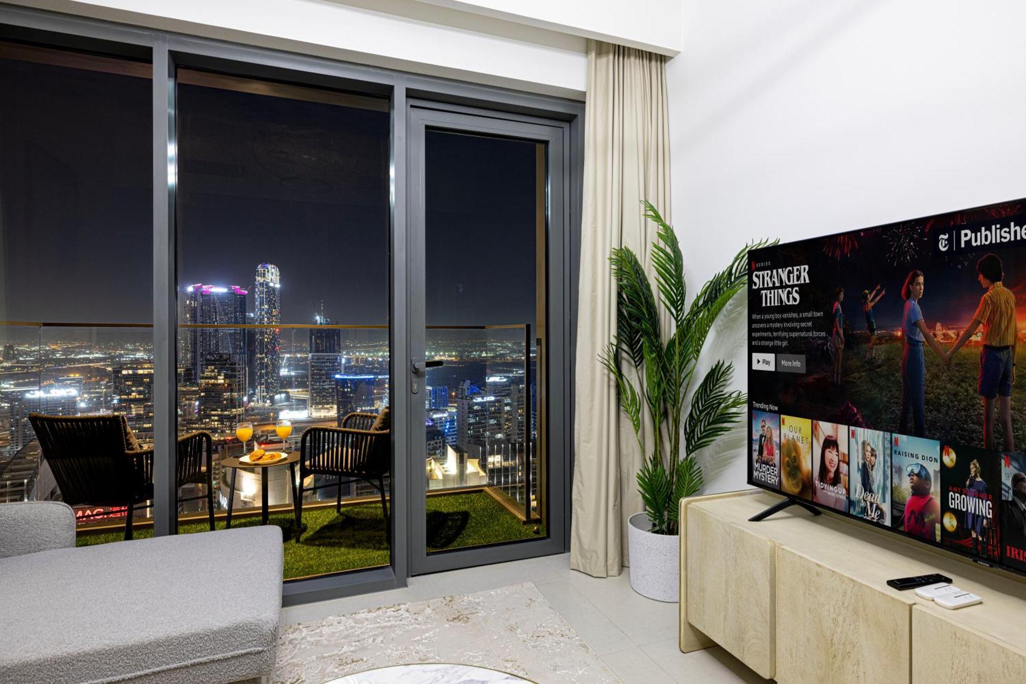 Smartstay At Burj Royale - Full Burj Khalifa View - Brand New Luxury Apartments Dubai Buitenkant foto