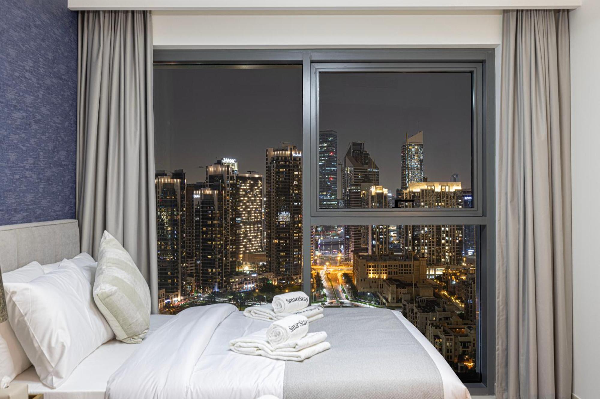 Smartstay At Burj Royale - Full Burj Khalifa View - Brand New Luxury Apartments Dubai Buitenkant foto