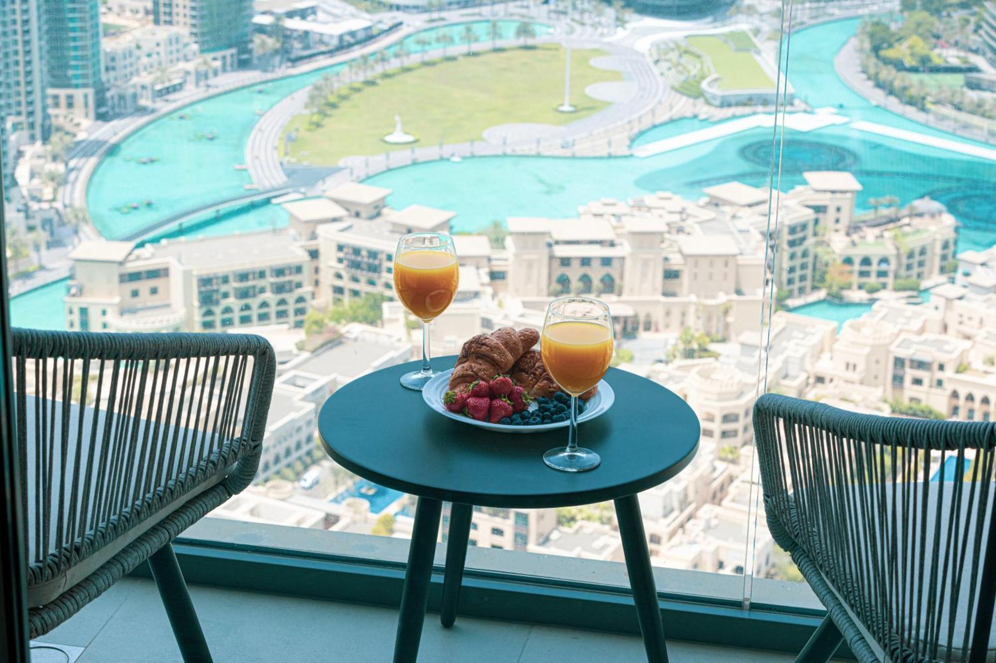 Smartstay At Burj Royale - Full Burj Khalifa View - Brand New Luxury Apartments Dubai Buitenkant foto