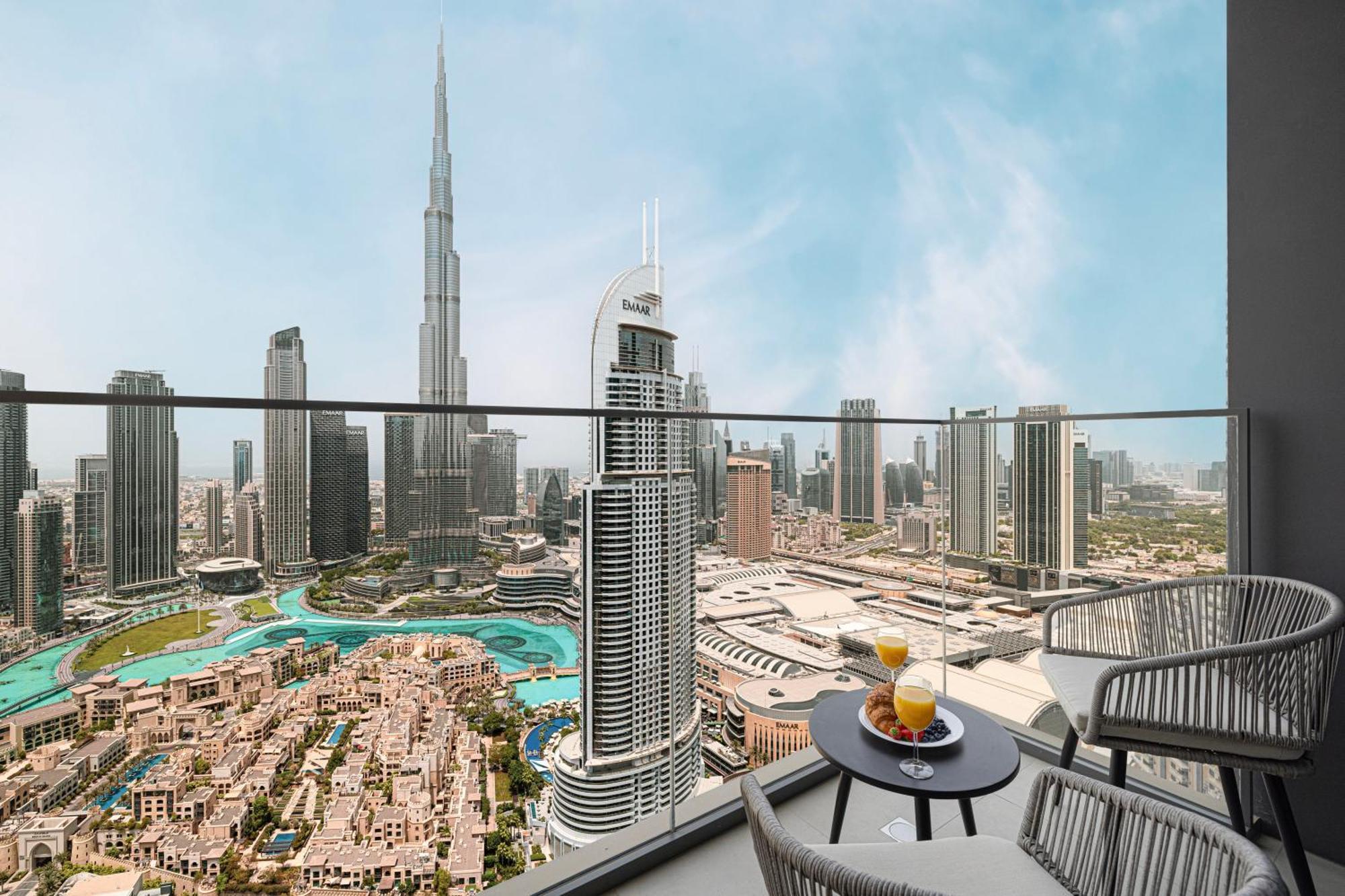 Smartstay At Burj Royale - Full Burj Khalifa View - Brand New Luxury Apartments Dubai Buitenkant foto