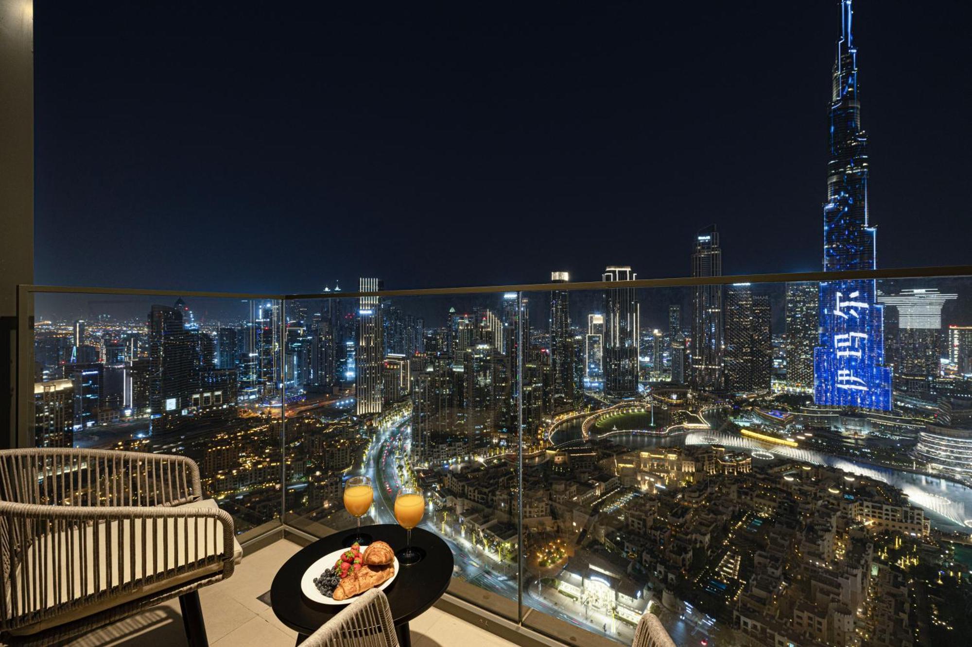 Smartstay At Burj Royale - Full Burj Khalifa View - Brand New Luxury Apartments Dubai Buitenkant foto